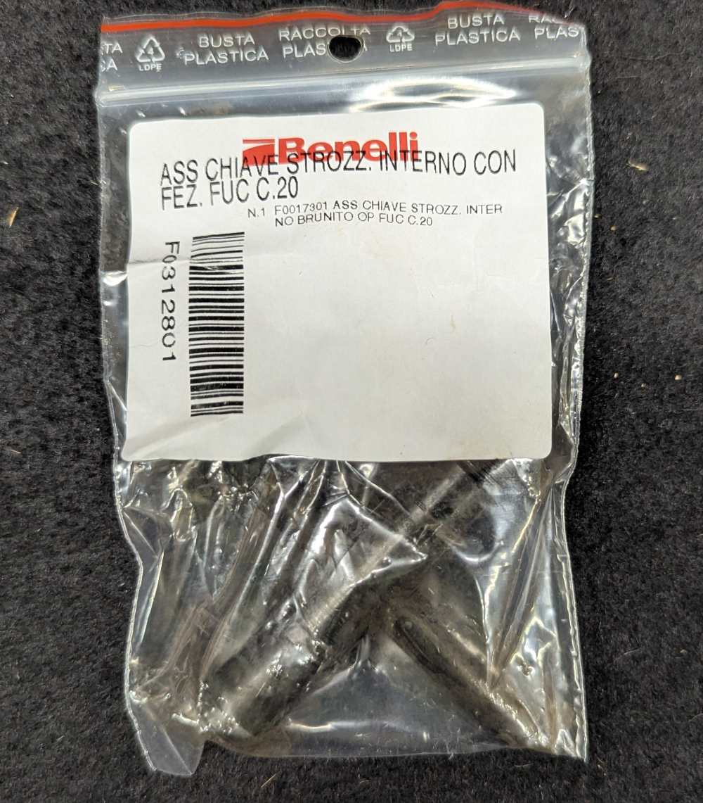 Benelli Montefeltro 20GA 24inch Semi Auto 10886 NIB-img-22
