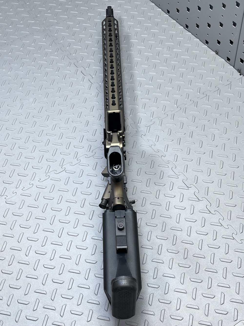 RARE KNIGHTS ARMAMENT SR-15 MOD2 BURNT BRONZE .223REM/556NATO, NO CC FEES -img-24