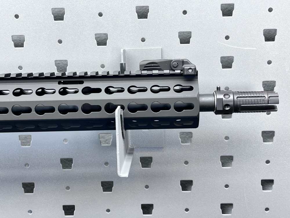 SCARCE KNIGHTS ARMAMENT SR-15 MOD 2 RIFLE 5.56mm 16 INCH BARREL NO CC FEES -img-18