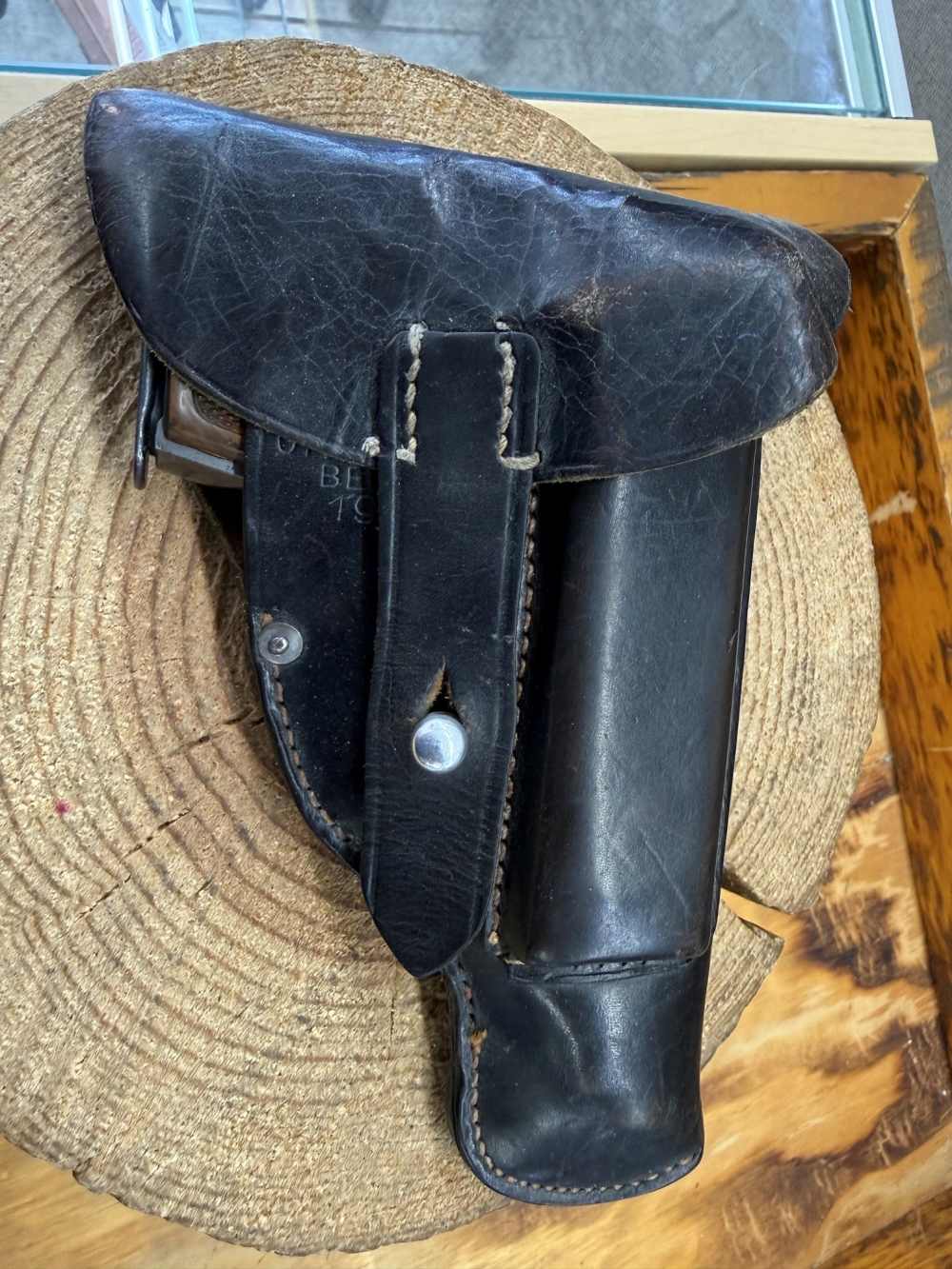 Walther ppk with 2 mags and Holster -img-10