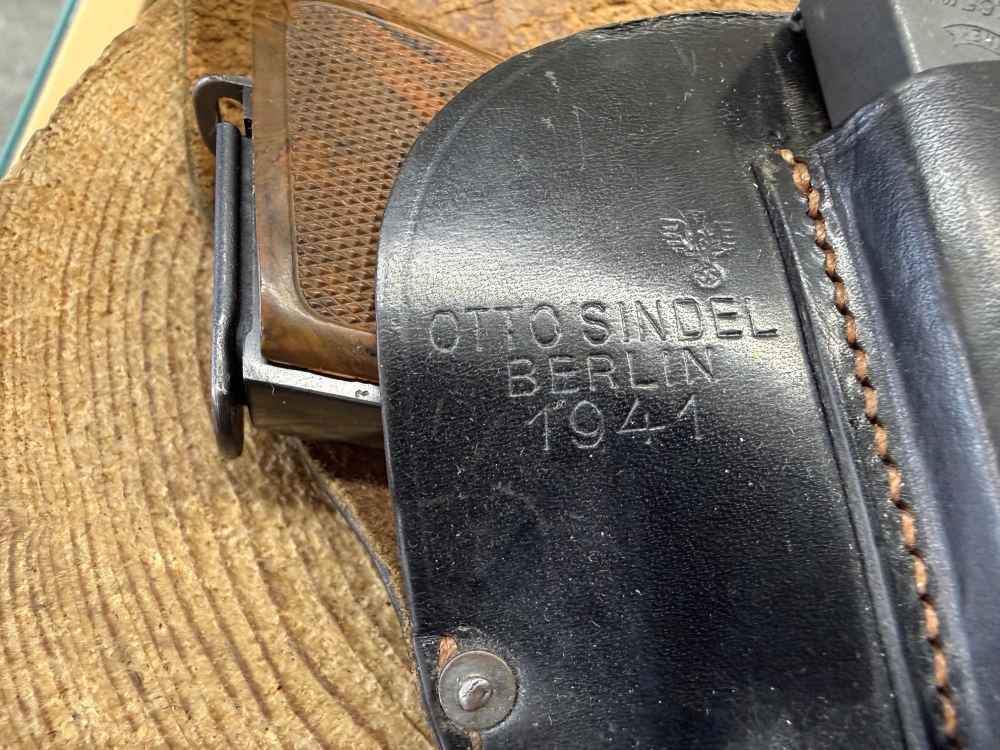 Walther ppk with 2 mags and Holster -img-3