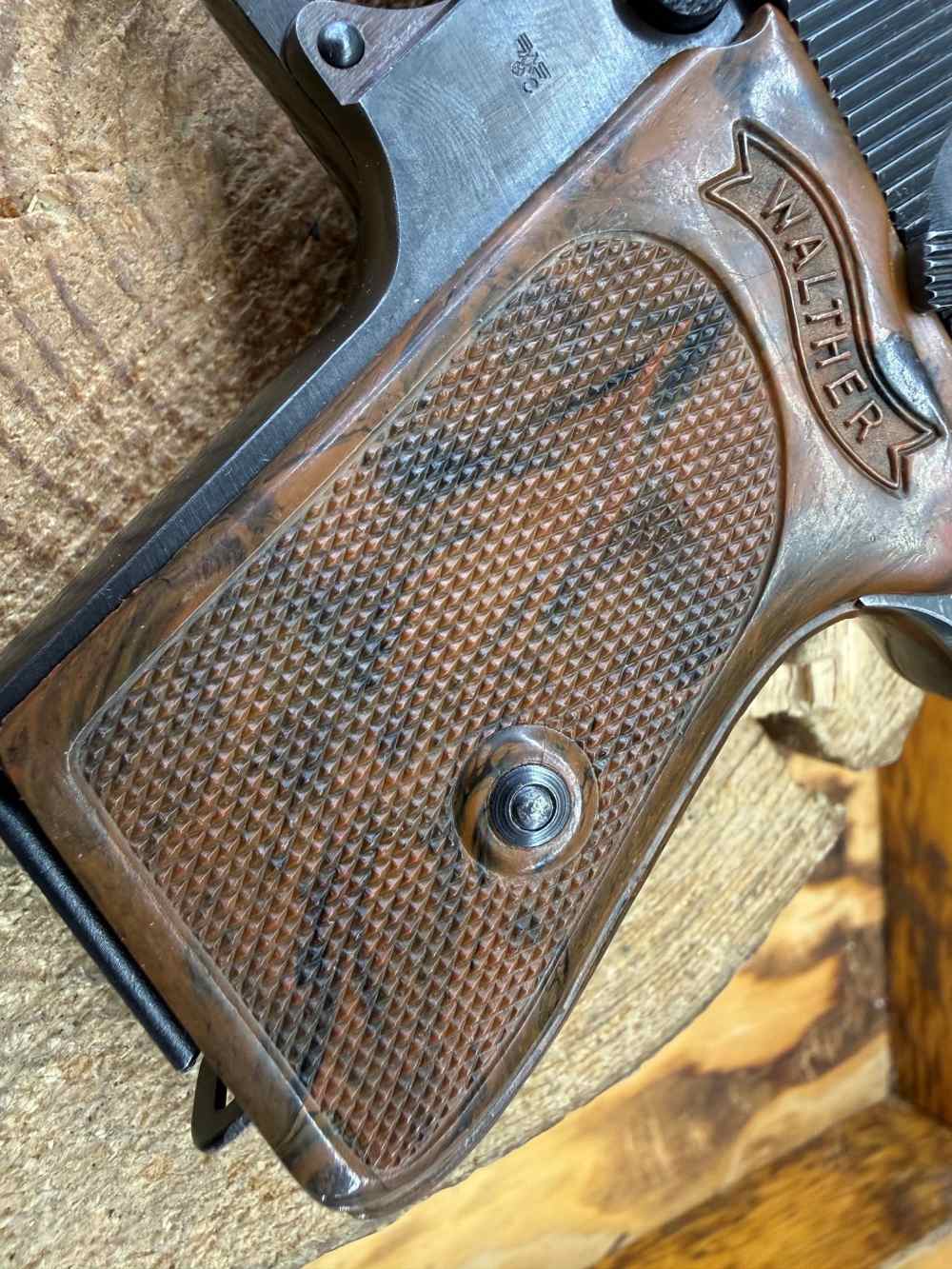 Walther ppk with 2 mags and Holster -img-5