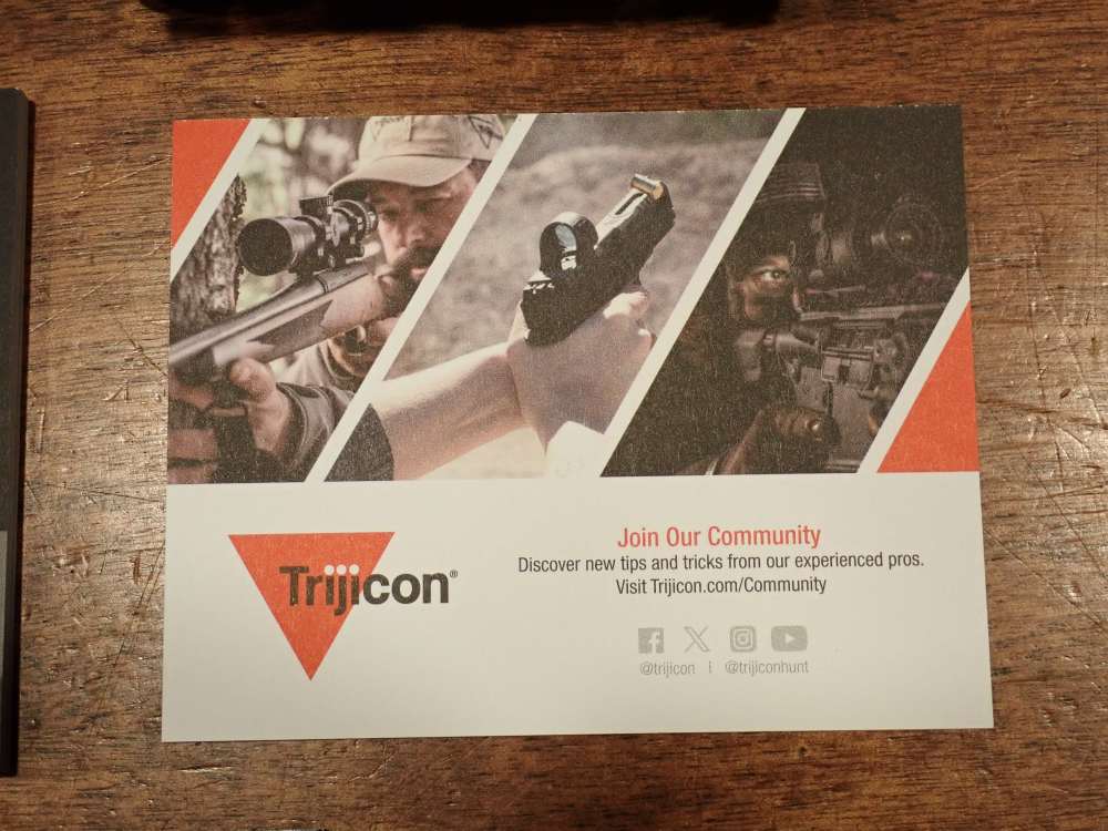Trijicon VCOG 1-8x28 Red MOA Crosshair Reticle New-img-35