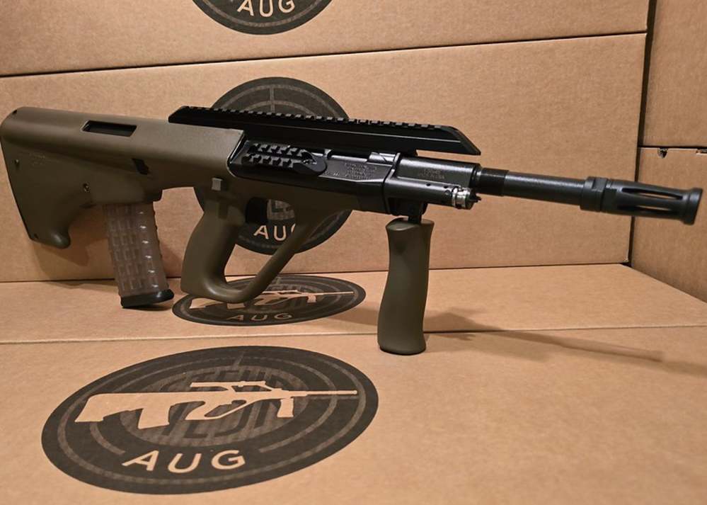 AUG Steyr Arms rifle-img-2