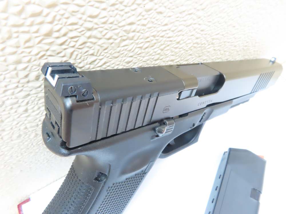 GLOCK 17L Gen5 MOS – 9mm – Long-Slide Precision – MINT / -img-4
