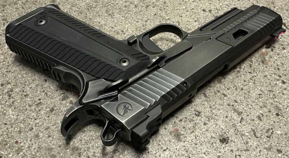 Nighthawk Custom 1911 Agent 2 Commander 4.25" 45ACP Recon IOS Smoked Nit-img-9