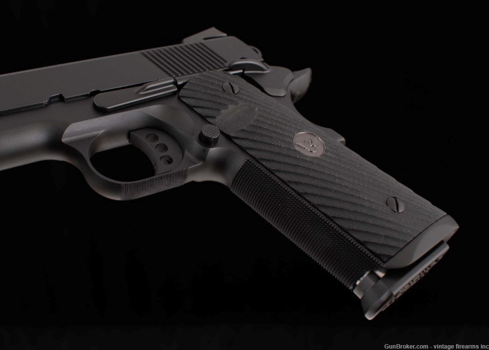 Wilson Combat .45ACP – CQB Elite Professional, VFI SIGNATURE, BLACK EDITION-img-11