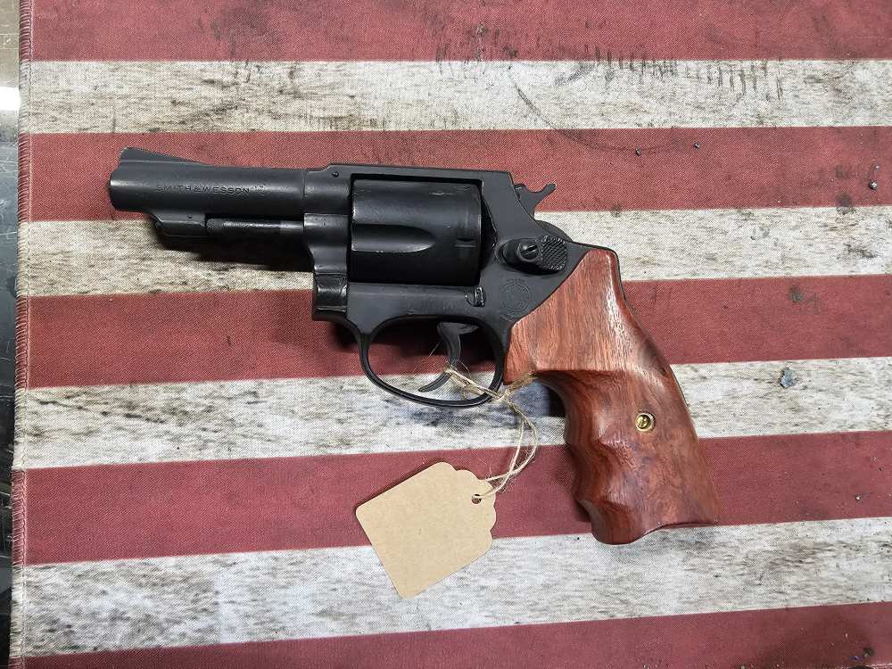 Smith & Wesson Model 36 .38 Special Revolver-img-1