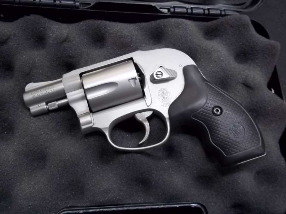 SMITH AND WESSON 638-3 AIRWEIGHT LIKE NEW 38+P ESTATE GUN -img-2