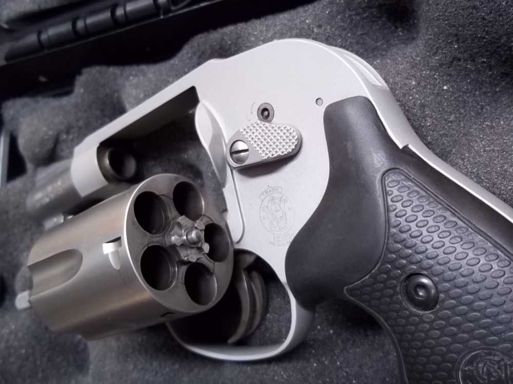 SMITH AND WESSON 638-3 AIRWEIGHT LIKE NEW 38+P ESTATE GUN -img-13
