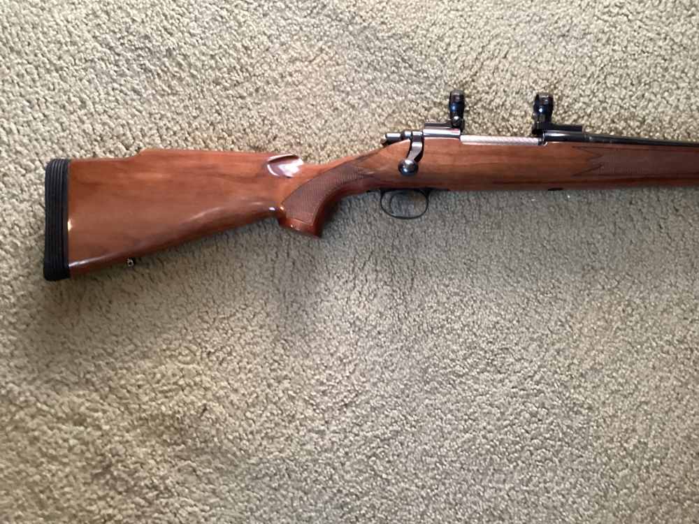 Remington 700 ADL 30/06 blued  22”bbl 4 rds. With rings 1983 manufact.-img-1