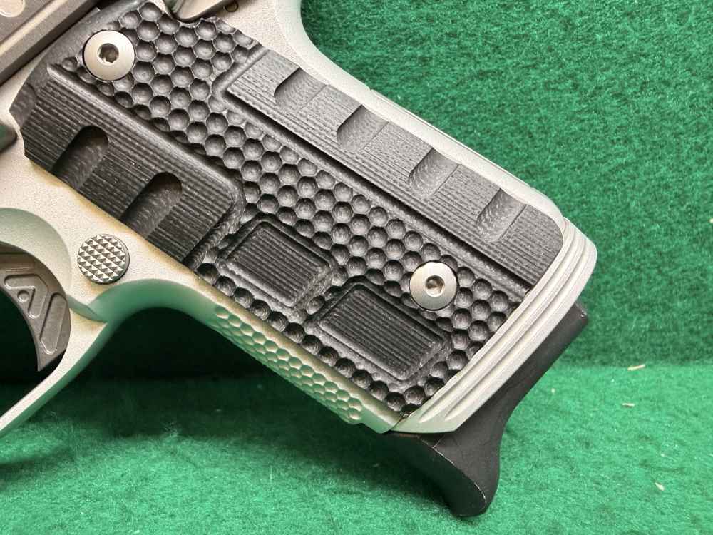 Kimber Micro 9 Rapide 9mm Stainless Frame Black Ice Finish 3.15" BBL 7+1-img-8