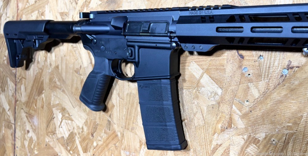 AMF-16/ AR15 - 5.56 NATO AR-15 – 16 INCH Barrel / 1:8 TWIST/ 15 INCH M-LOK -img-11