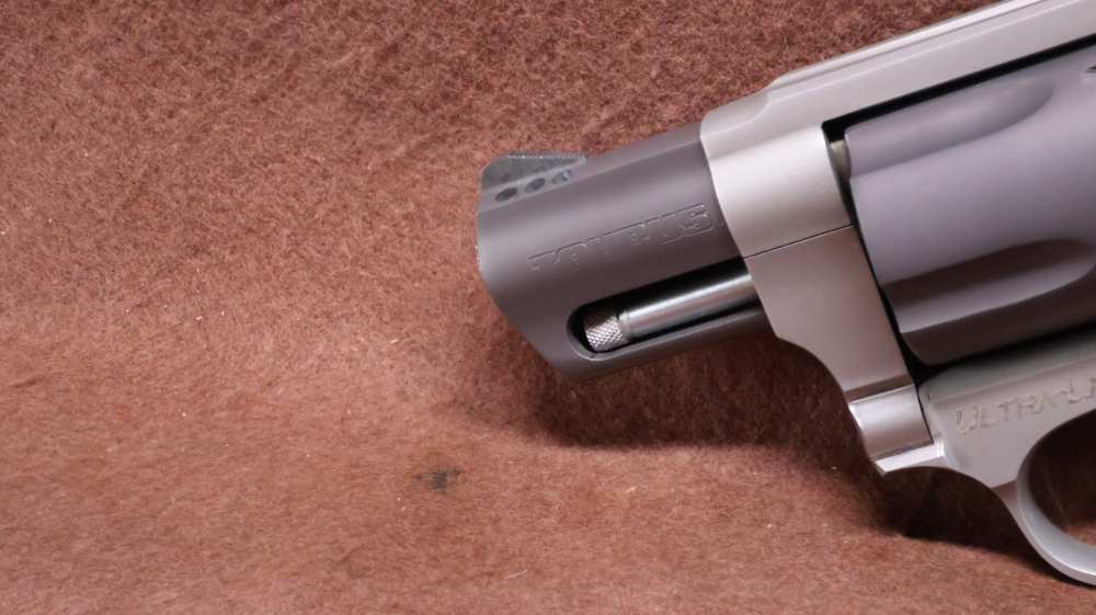 Taurus Ultra-Lite Titanium 38 SPL 5 Shot Bobbed Hammer DA 2" Ported BRL -img-12