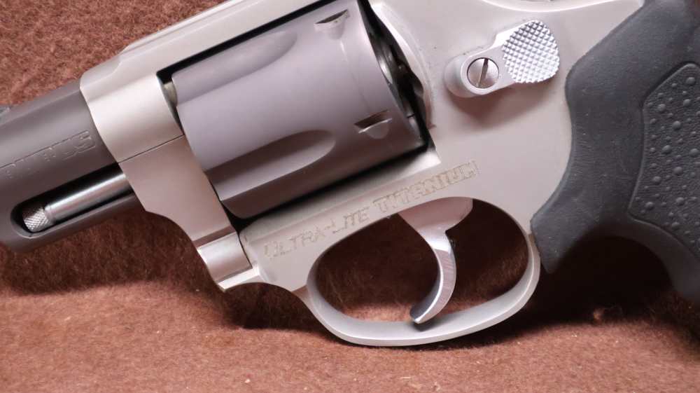 Taurus Ultra-Lite Titanium 38 SPL 5 Shot Bobbed Hammer DA 2" Ported BRL -img-11