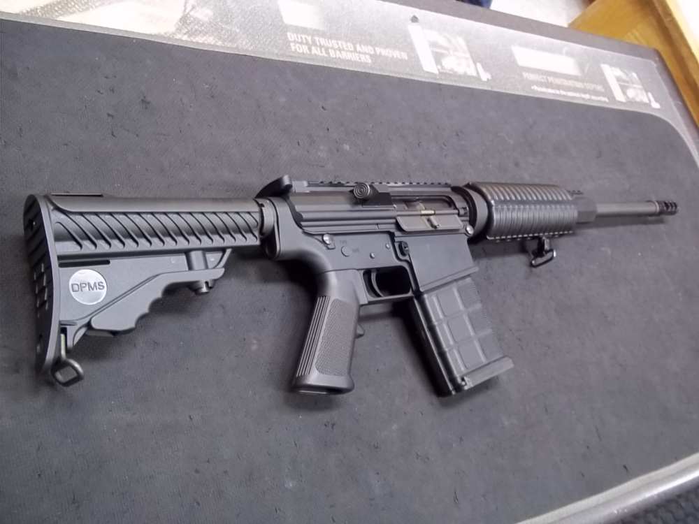 DPMS LR-308 7.62X51MM NEAR PERFECT ESTATE GUN -img-0
