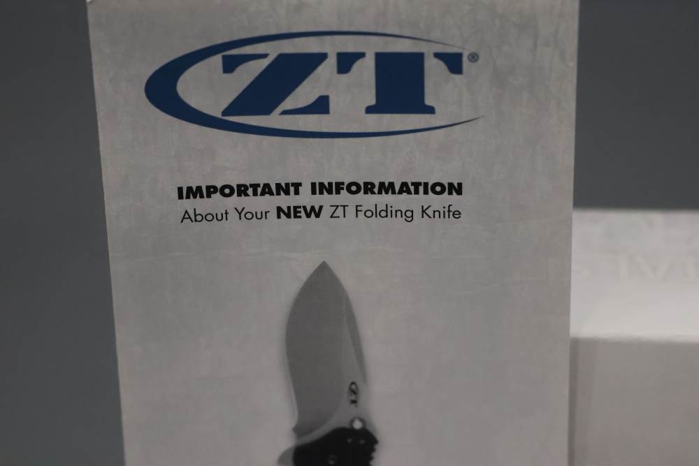 One (1) Zero Tolerance Model 0990 ZT Original Knife 3.25" w/ Box - NEW - -img-1