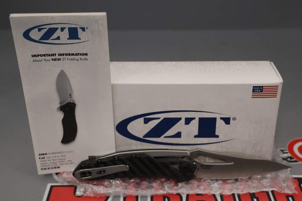 One (1) Zero Tolerance Model 0990 ZT Original Knife 3.25" w/ Box - NEW - -img-0