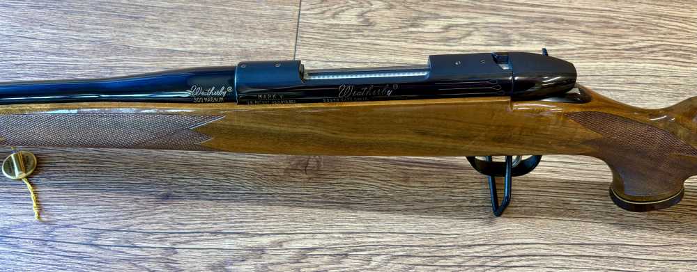 WEATHERBY MARK V 300 MAGNUM BICENTENNIAL 1 OF 250 -img-11