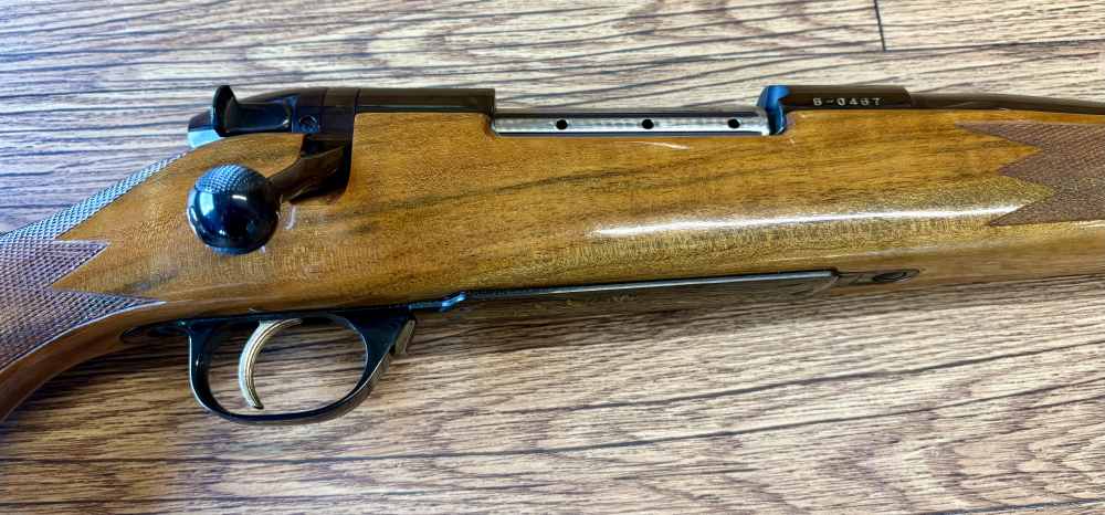 WEATHERBY MARK V 300 MAGNUM BICENTENNIAL 1 OF 250 -img-1