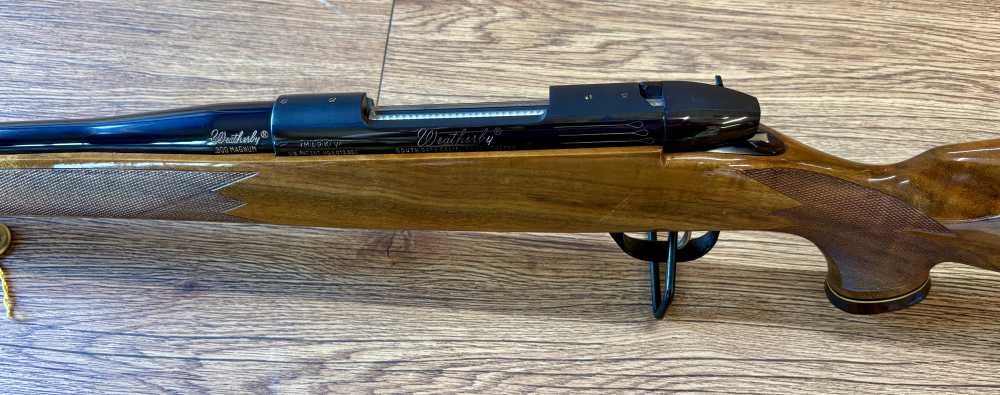 WEATHERBY MARK V 300 MAGNUM BICENTENNIAL 1 OF 250 -img-13