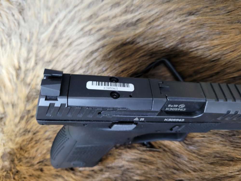 New CZ P10C Ported 9mm Optics Ready NO MAGAZINES-img-6
