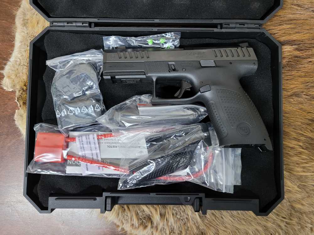 New CZ P10C Ported 9mm Optics Ready NO MAGAZINES-img-19