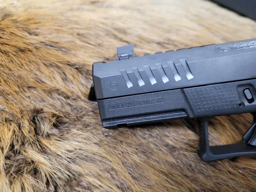 New CZ P10C Ported 9mm Optics Ready NO MAGAZINES-img-16