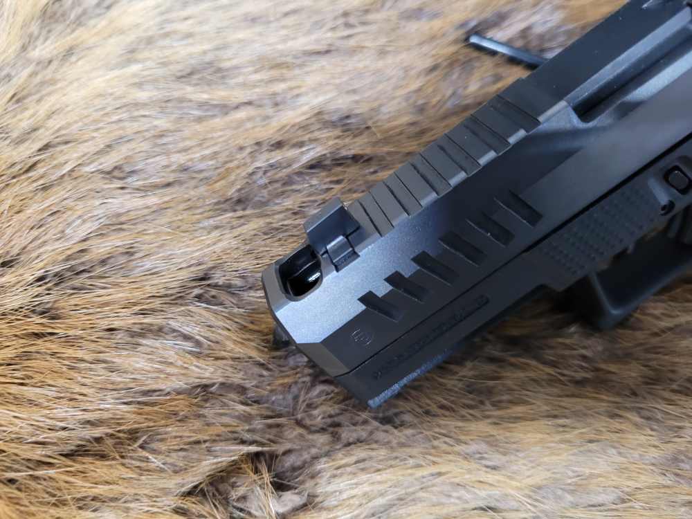 New CZ P10C Ported 9mm Optics Ready NO MAGAZINES-img-17
