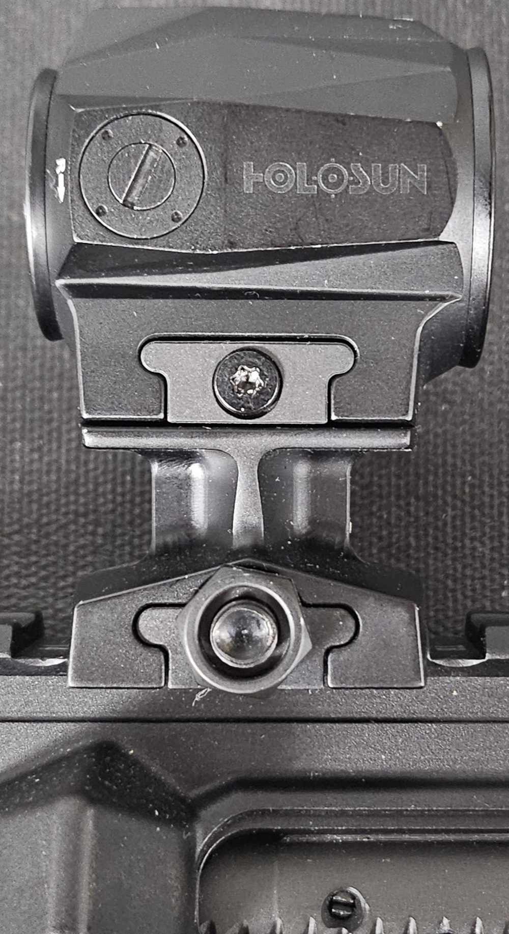 Aero Precision M4E1 w/Holosun sight-img-3