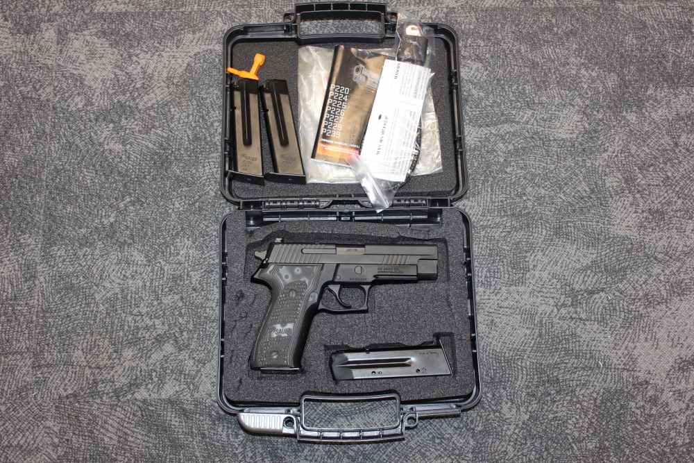Sig Sauer P226XTM Extreme CA compliant .40S&W w/4 mags!-img-1