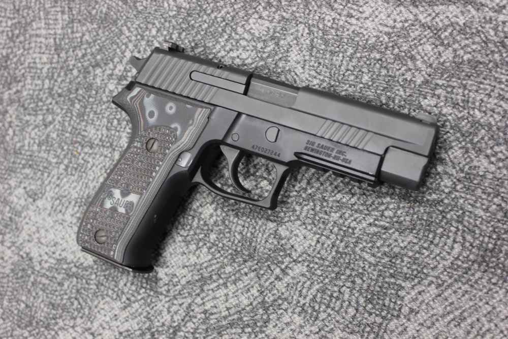 Sig Sauer P226XTM Extreme CA compliant .40S&W w/4 mags!-img-5