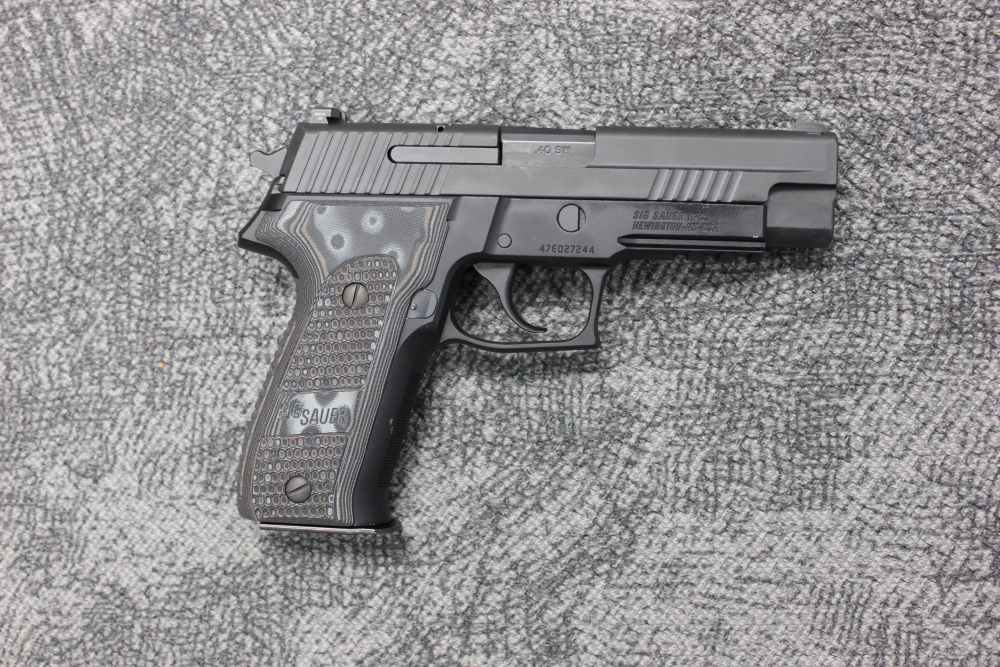 Sig Sauer P226XTM Extreme CA compliant .40S&W w/4 mags!-img-4