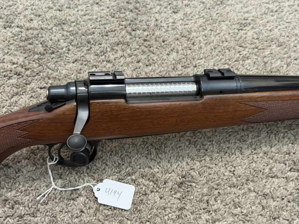 Remington 700 Classic 7mm rem mag limited 24” walnut A+ -img-2