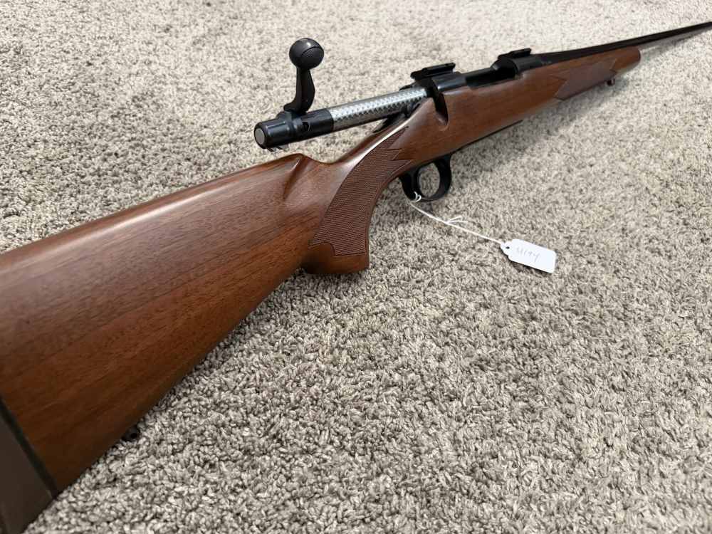 Remington 700 Classic 7mm rem mag limited 24” walnut A+ -img-16