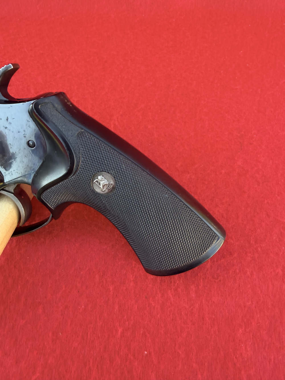 Dan Wesson Model 44 .44 Magnum 6 Round Blued Revolver Receiver/Frame-img-1