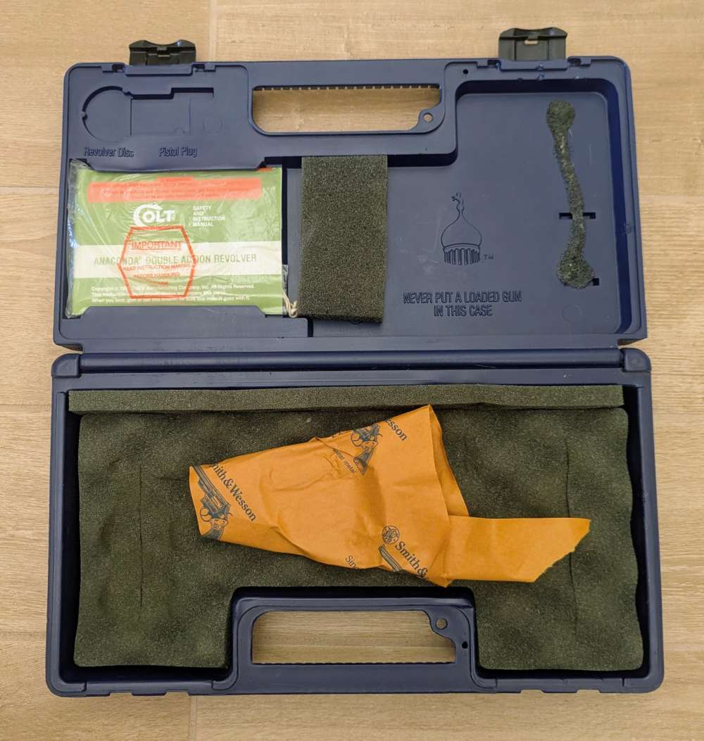 Colt 5" Anaconda .44 Magnum Original Blue Case for Serial # MM92393-img-2