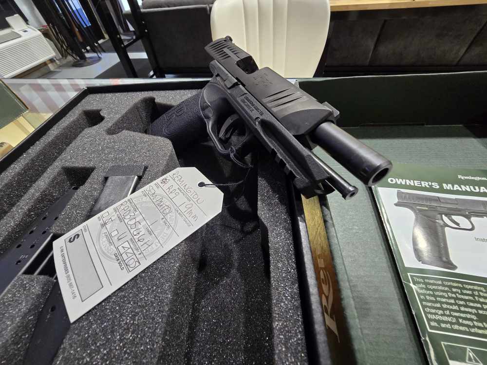 Remington RP9 Semi Auto Pistol - LIKE NEW-img-6