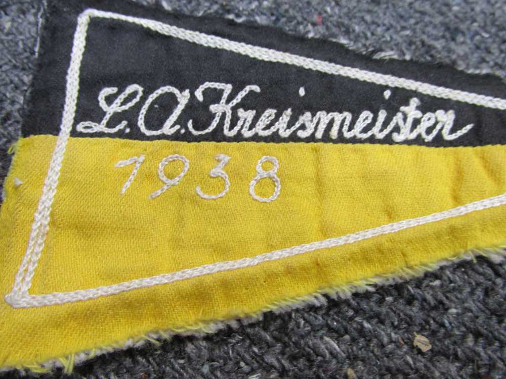 1938 VINTAGE GERMAN L.A. KREISMEISTER ATHLETIC CLUB PENNANT-img-1