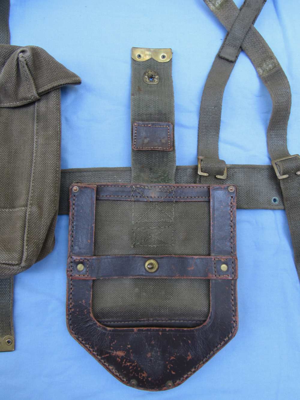 Early Post WW2 Dutch M.52 Web Gear Set-img-16