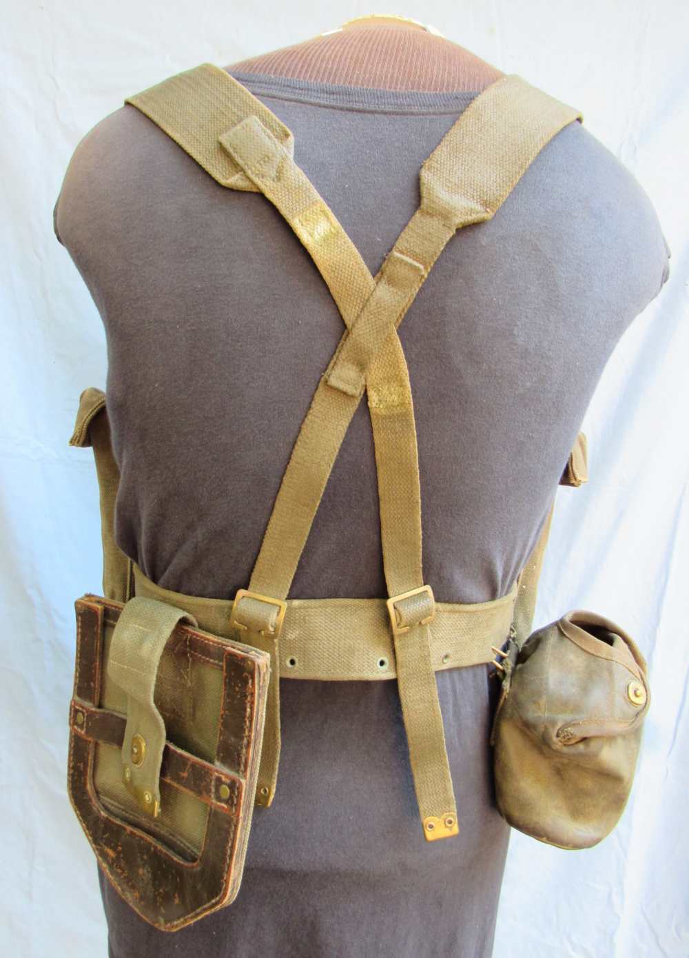 Early Post WW2 Dutch M.52 Web Gear Set-img-4