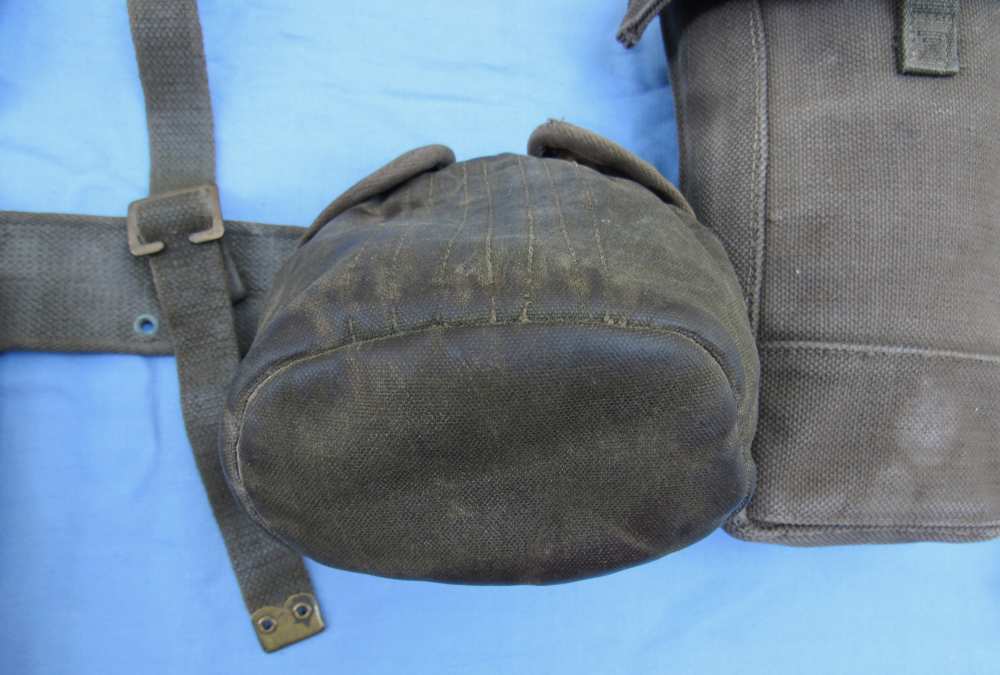 Early Post WW2 Dutch M.52 Web Gear Set-img-19