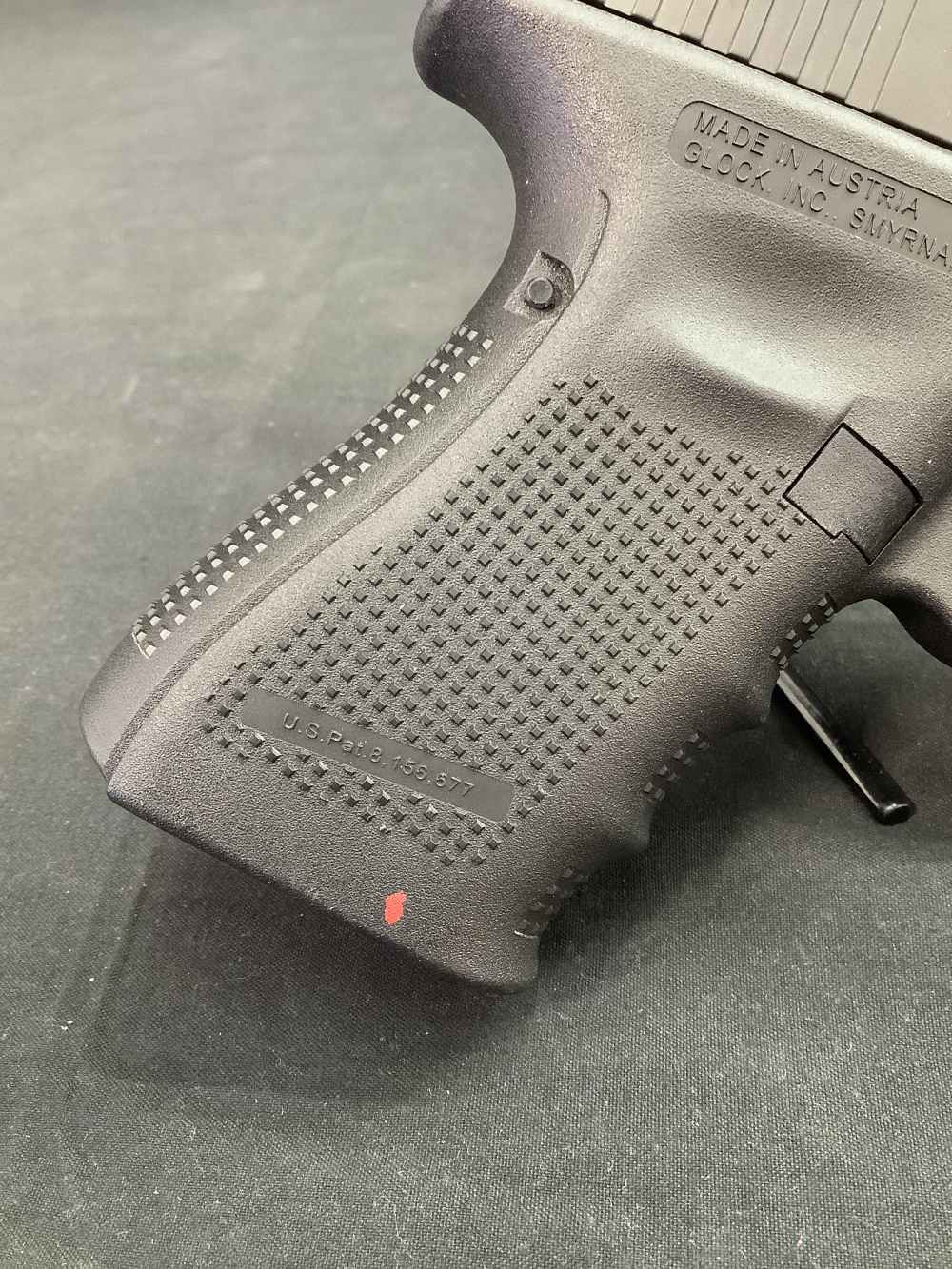 Glock 19 gen4 9mm Night Sights 15rd mags-img-2