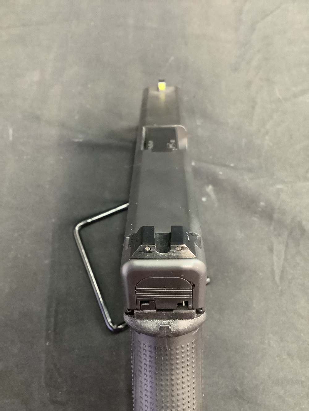 Glock 19 gen4 9mm Night Sights 15rd mags-img-13