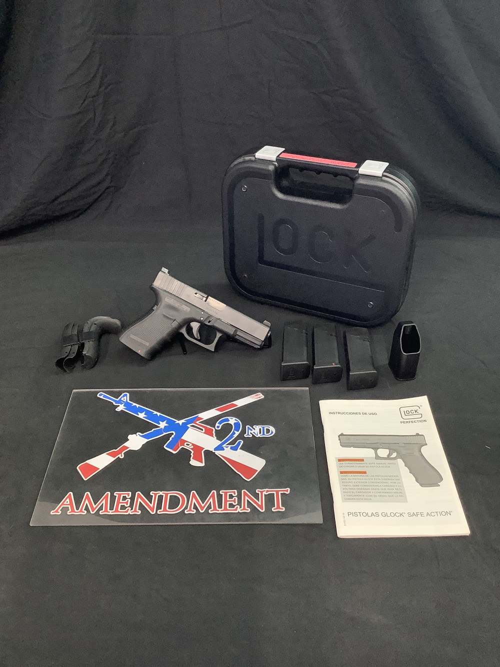 Glock 19 gen4 9mm Night Sights 15rd mags-img-0