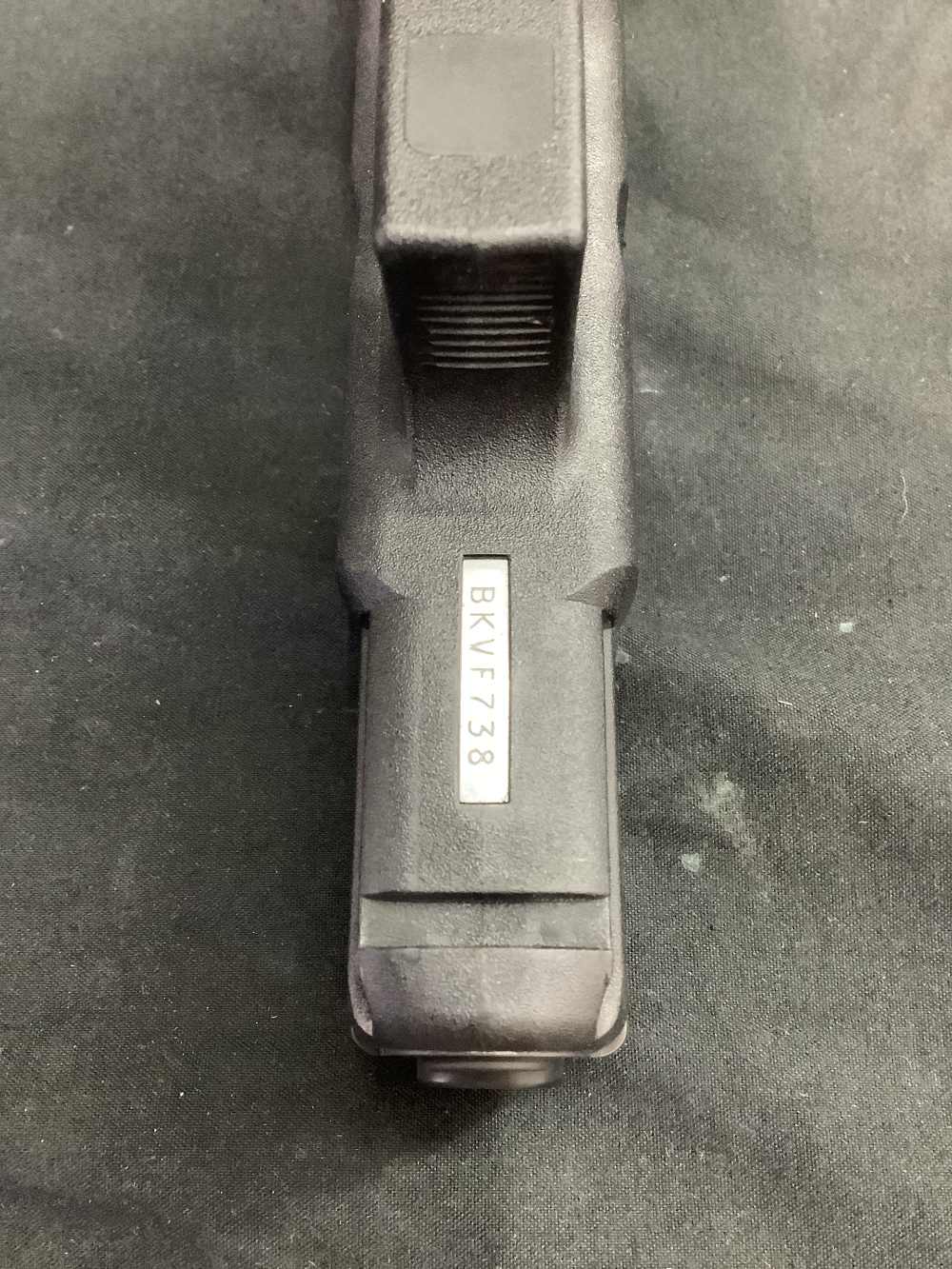 Glock 19 gen4 9mm Night Sights 15rd mags-img-16