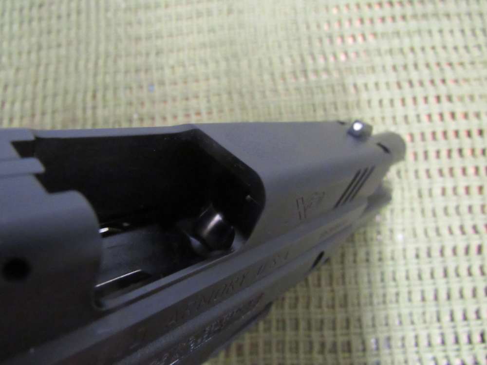 Springfield Armory XD-40 40 S&W 4" Striker Fired Semi-Automatic Pistol -img-25