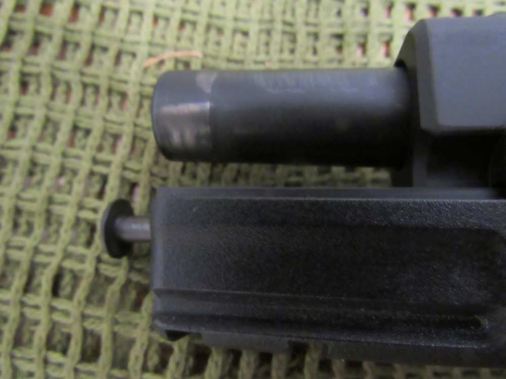Springfield Armory XD-40 40 S&W 4" Striker Fired Semi-Automatic Pistol -img-26