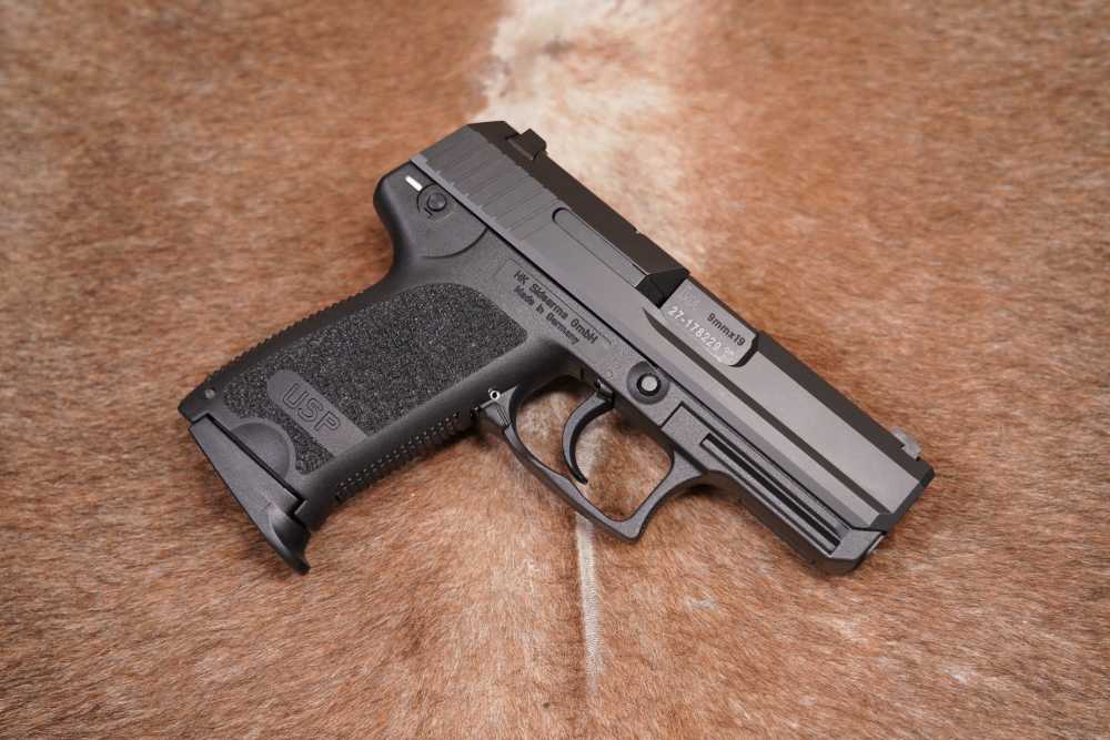 Heckler & Koch H&K USP9 USP-9 Compact V1 9mm DA/SA Semi-Auto Pistol, 2016-img-1