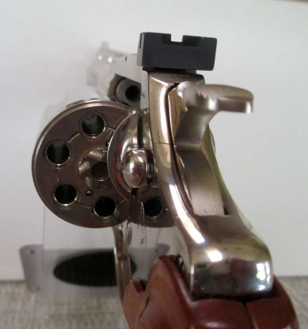 COLT DIAMONDBACK 4 INCH 22LR IN NICKEL-img-9